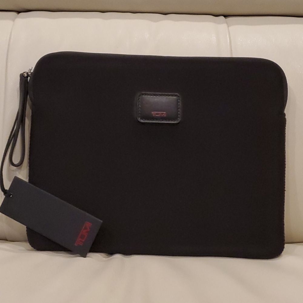 Tablet/Laptop Case